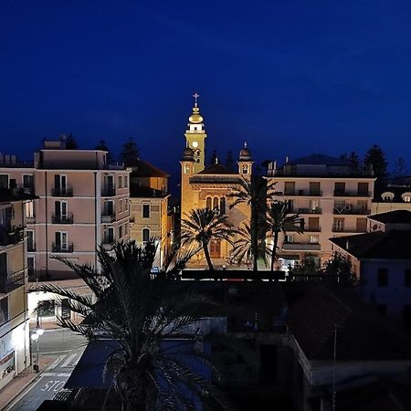 Casa Margherita, Centrale A Due Passi Dal Mare Bordighera Exteriör bild